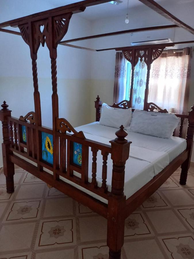 Rhino Apartment 瓦塔穆 外观 照片